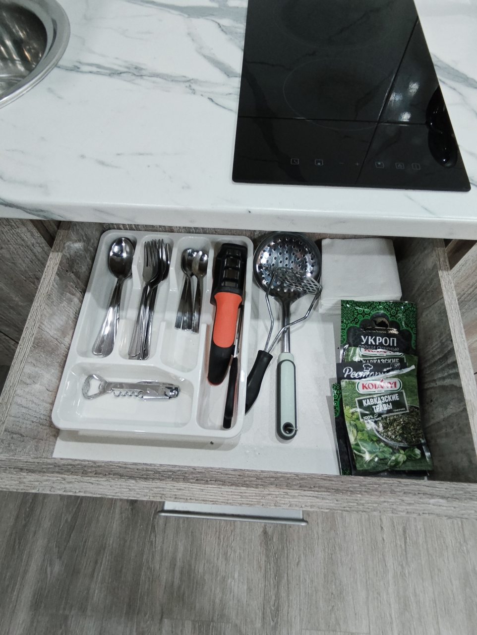 Апартаменты (Комфортабельная 2-комн. квартира в самом центре города), Апартаменты Сенода