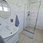 Апартаменты (Комфортабельная 2-комн. квартира в самом центре города), Апартаменты Сенода