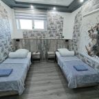 Апартаменты (Комфортабельная 2-комн. квартира в самом центре города), Апартаменты Сенода