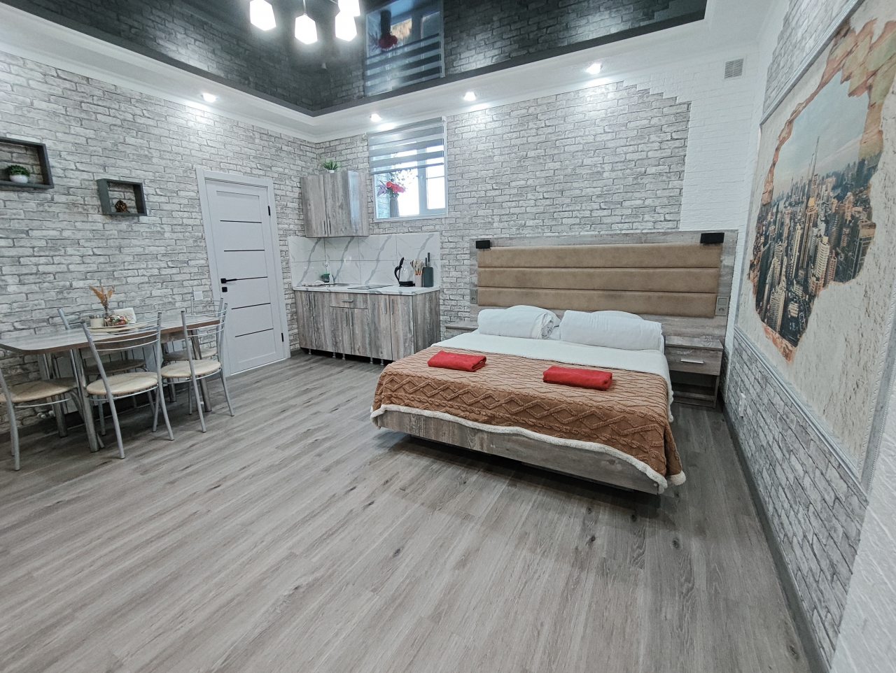 Апартаменты (Комфортабельная 2-комн. квартира в самом центре города), Апартаменты Сенода