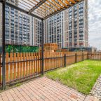 Есть не у всех апартаментов, Апартаменты Космонавтов 108Е