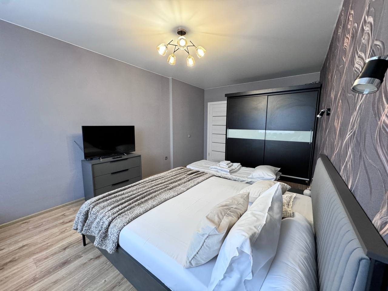 Апартаменты (39kvartir с видом на Ялтинский парк), Апартаменты С видом на Ялтинский парк