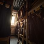 Десятиместный Женский (Кровать в десятиместном женском номере), Хостел Уголок