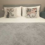 Квартира (Евродвушка), Апартаменты Уютная студия на Районной