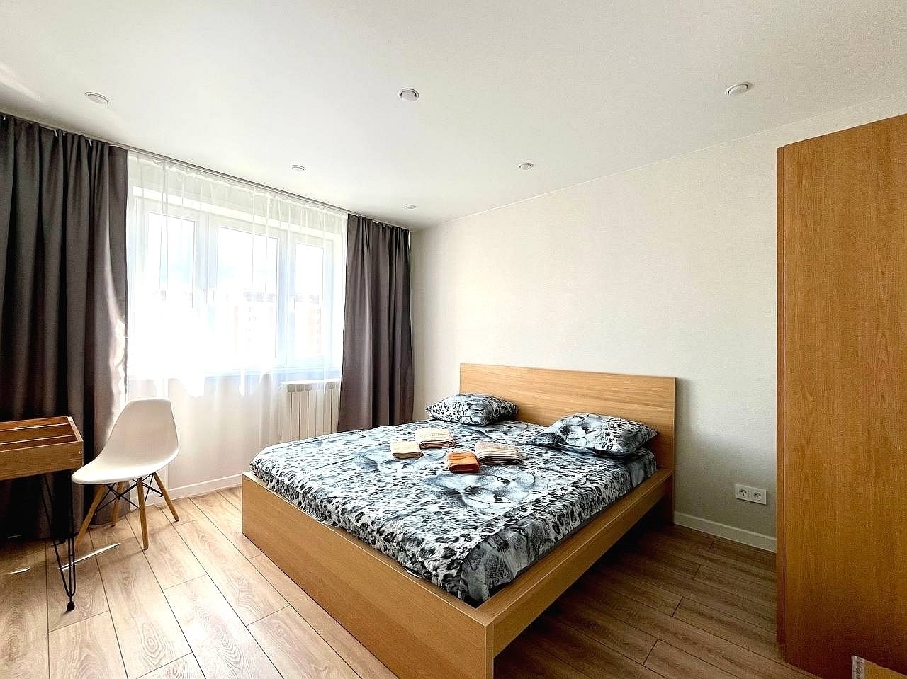 Квартира (Уютная квартира/ 4 спальных места/ Рядом ж.д вокзал), Апартаменты Уютная 2-комнатная квартира с раздельными комнатами и лоджиями