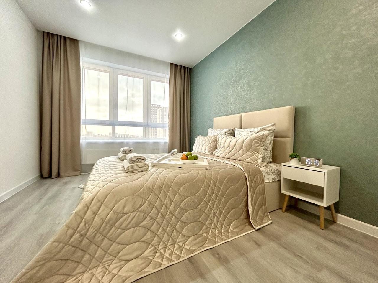 кровать двуспальная