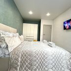 кровать двуспальная