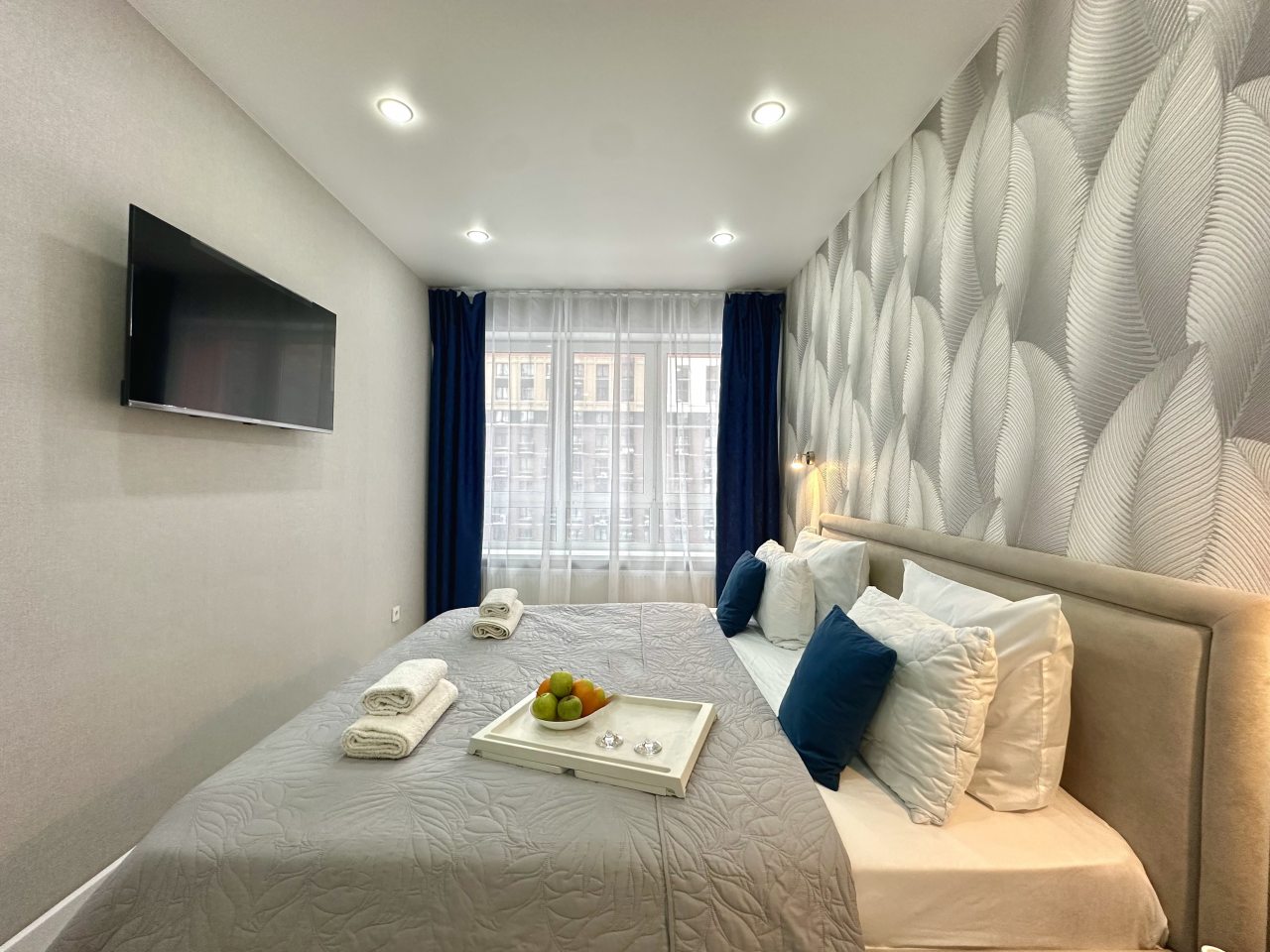 Кровать двуспальная