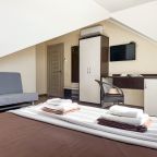 Семейный (Двухкомнатный мансардный номер), Гостевой дом Милана