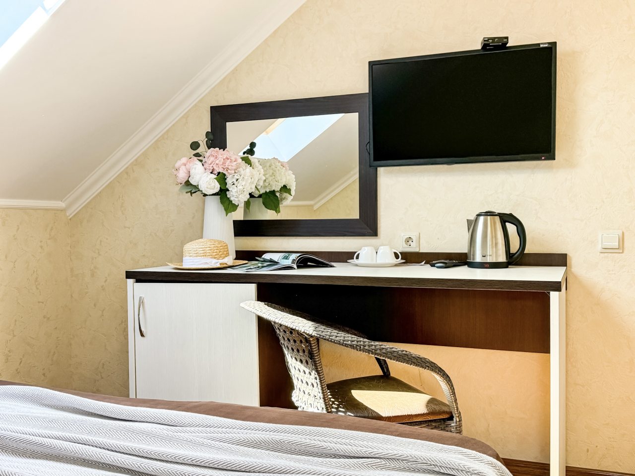 Семейный (Двухкомнатный мансардный номер), Гостевой дом Милана