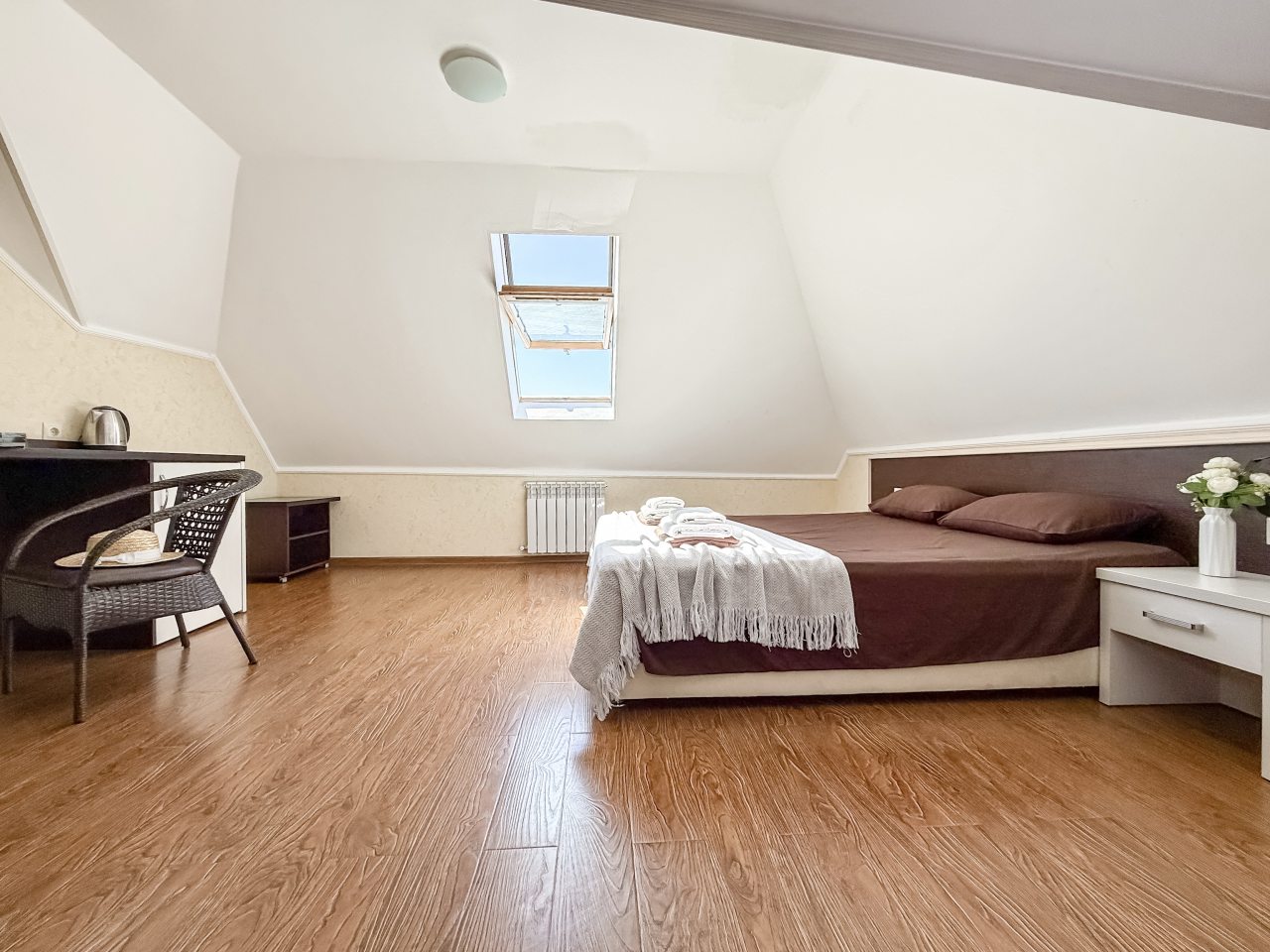 Семейный (Двухкомнатный мансардный номер), Гостевой дом Милана