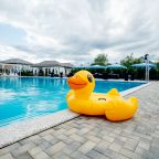 Бассейн, База отдыха Вилла Царина