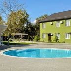 Бассейн, База отдыха Вилла Царина