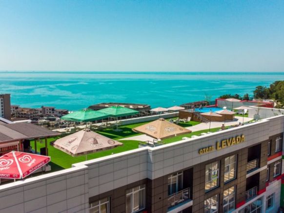 Отель Левада