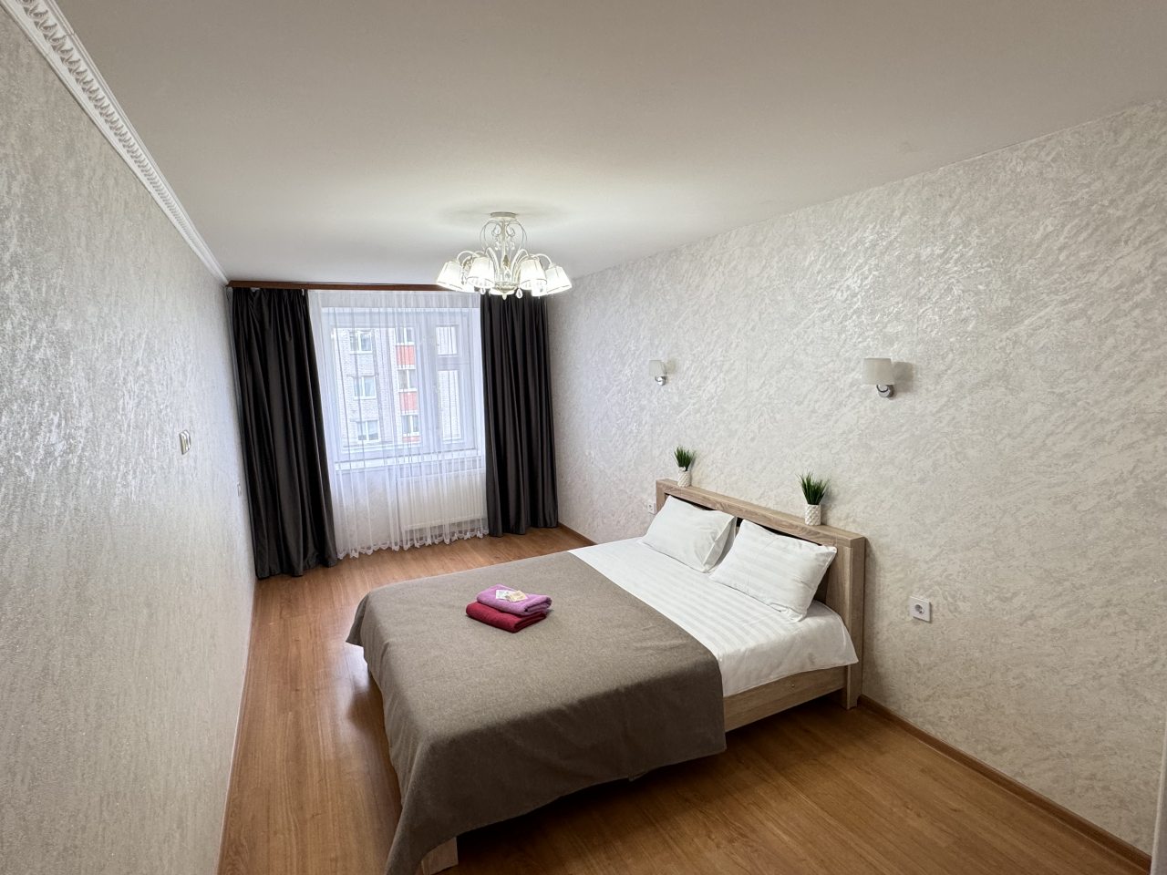 Трёхместный и более (Апартаменты 2х комнатные на Гладкова 26), Апартаменты на Гладкова 32