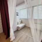 Трёхместный и более (Апартаменты 2х комнатные на Гладкова 26), Апартаменты на Гладкова 32