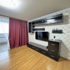 Трёхместный и более (Апартаменты 2х комнатные на Гладкова 26), Апартаменты на Гладкова 32