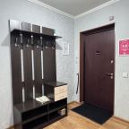 Апартаменты (На Строителей 6 2х комнатная), Апартаменты на Гладкова 32