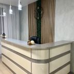 Трёхместный и более (Трехместный), Отель Вертикаль