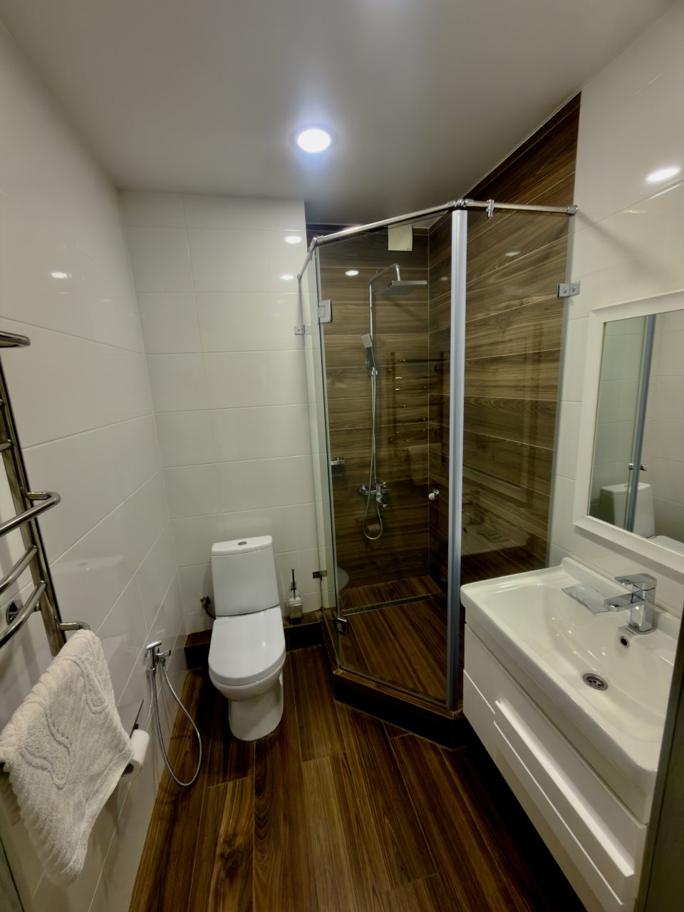 Трёхместный и более (Трехместный номер комфорт), Гостиница Life