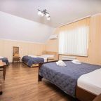 Трёхместный и более (Семейный номер), Гостевой дом Волна