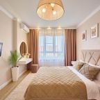 Апартаменты (Саншайн), Апартаменты Your Place на Героев-Разведчиков 8к2