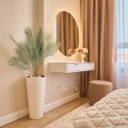 Апартаменты (Саншайн), Апартаменты Your Place на Героев-Разведчиков 8к2