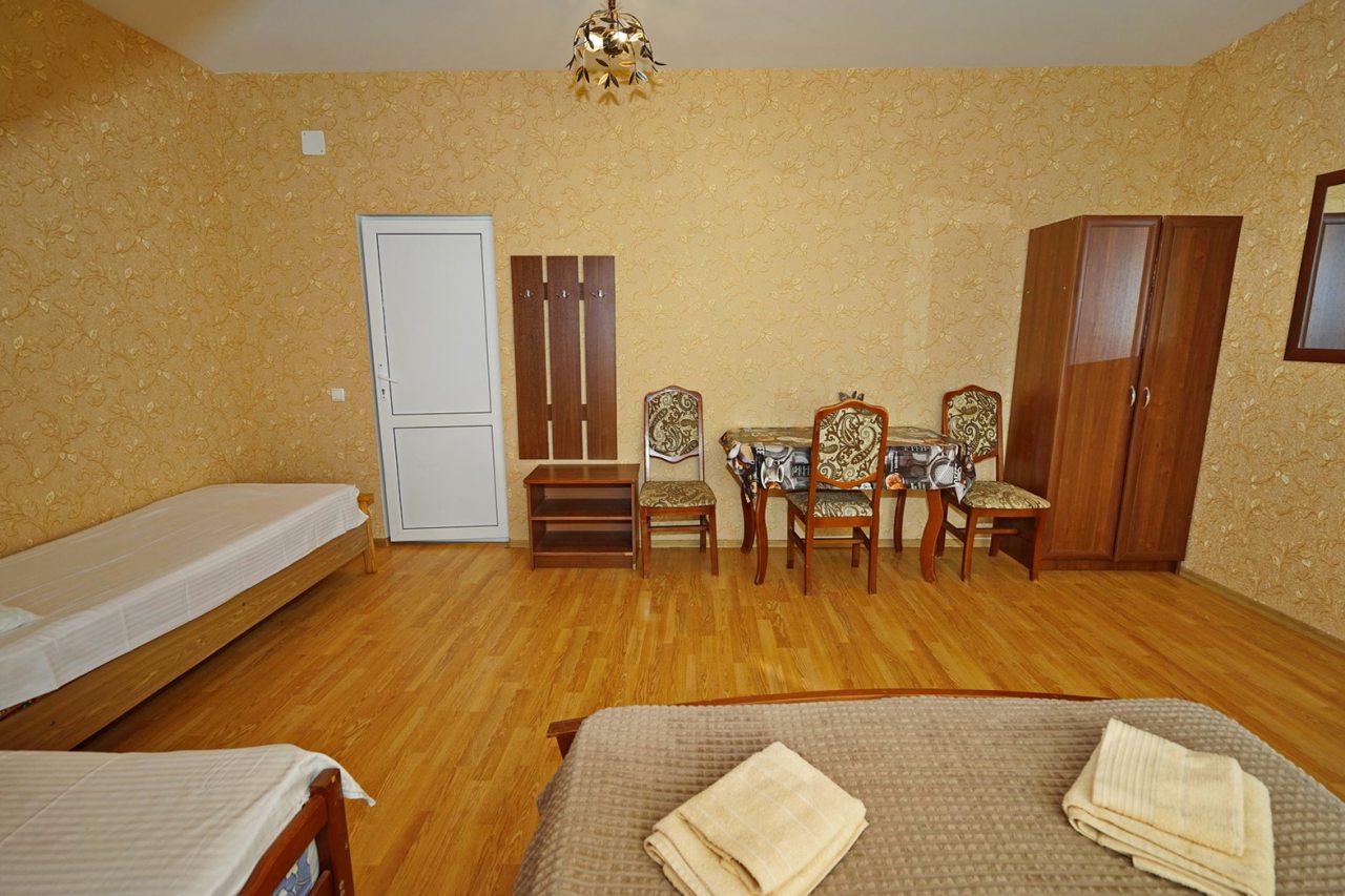 Четырехместный (Комфорт), Гостевой дом Лилия