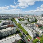Студио (Дизайнерские апартаменты на высоком этаже с качелью), Апартаменты Atmosfera Sna на Сибирской