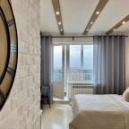 Студио (Дизайнерские апартаменты на высоком этаже с качелью), Апартаменты Atmosfera Sna на Сибирской