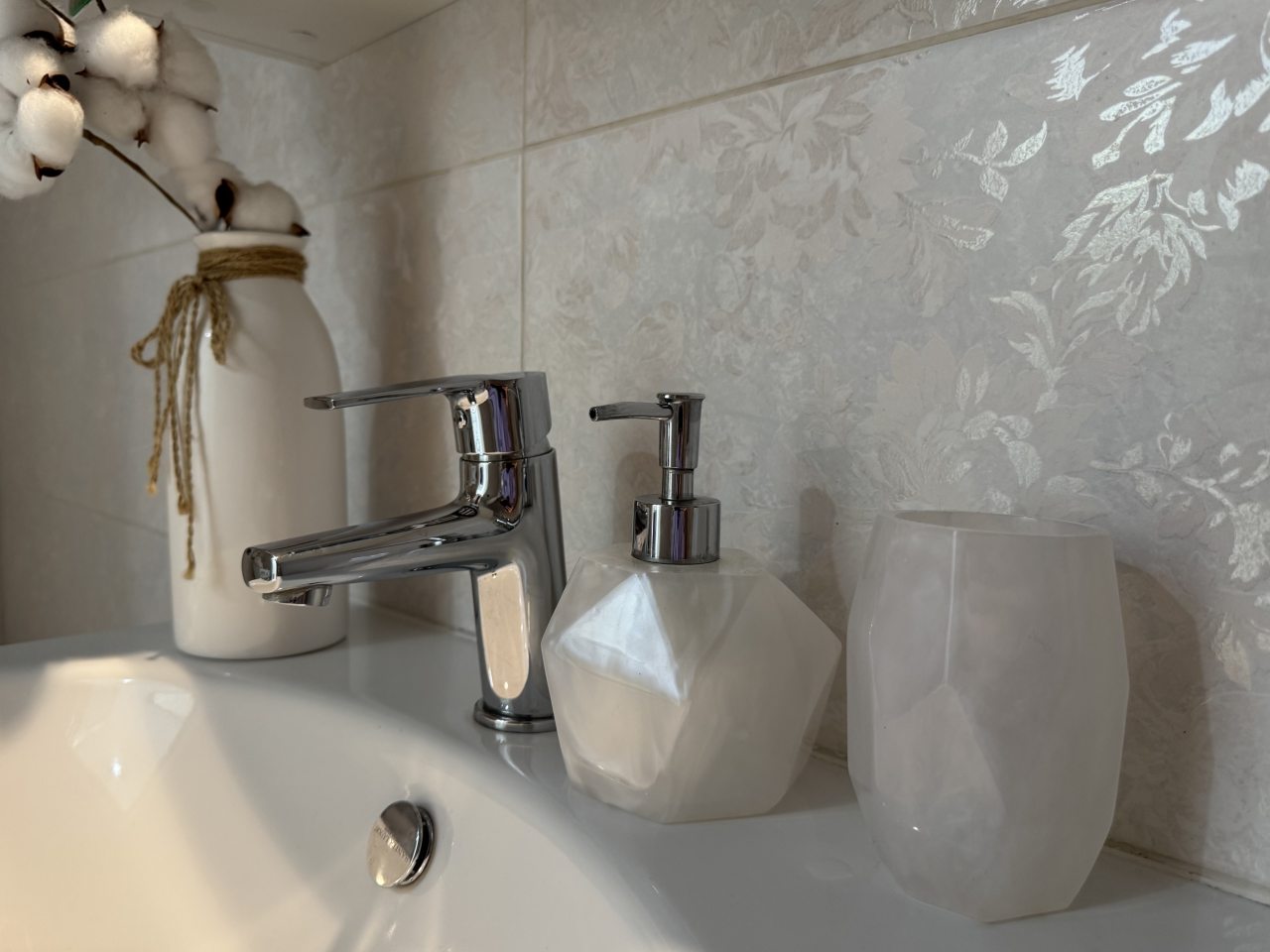 Студио (Дизайнерские апартаменты на высоком этаже с качелью), Апартаменты Atmosfera Sna на Сибирской