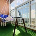 Студио (Дизайнерские апартаменты на высоком этаже с качелью), Апартаменты Atmosfera Sna на Сибирской