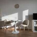 Студио (Atmosfera Sna. Комфортный видовой номер в высотке у ЖД Вокзала), Апартаменты Atmosfera Sna на Сибирской