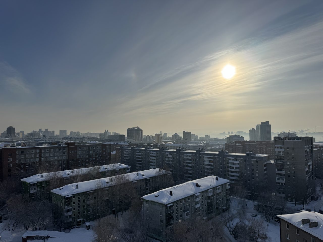 Студио (Atmosfera Sna. Комфортный видовой номер в высотке у ЖД Вокзала), Апартаменты Atmosfera Sna на Сибирской