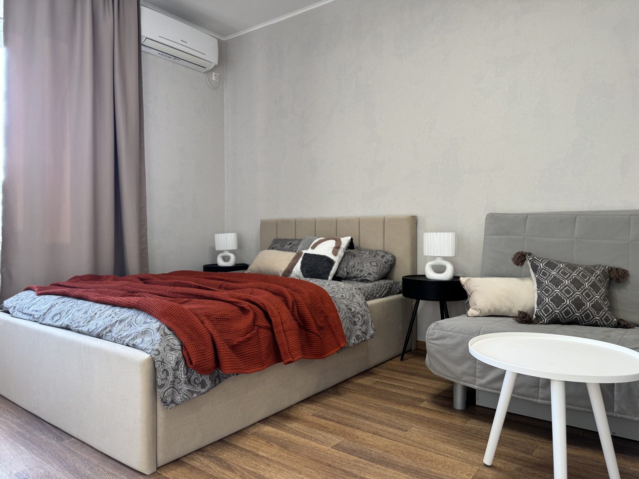 Студио (Atmosfera Sna. Комфортный видовой номер в высотке у ЖД Вокзала), Апартаменты Atmosfera Sna на Сибирской