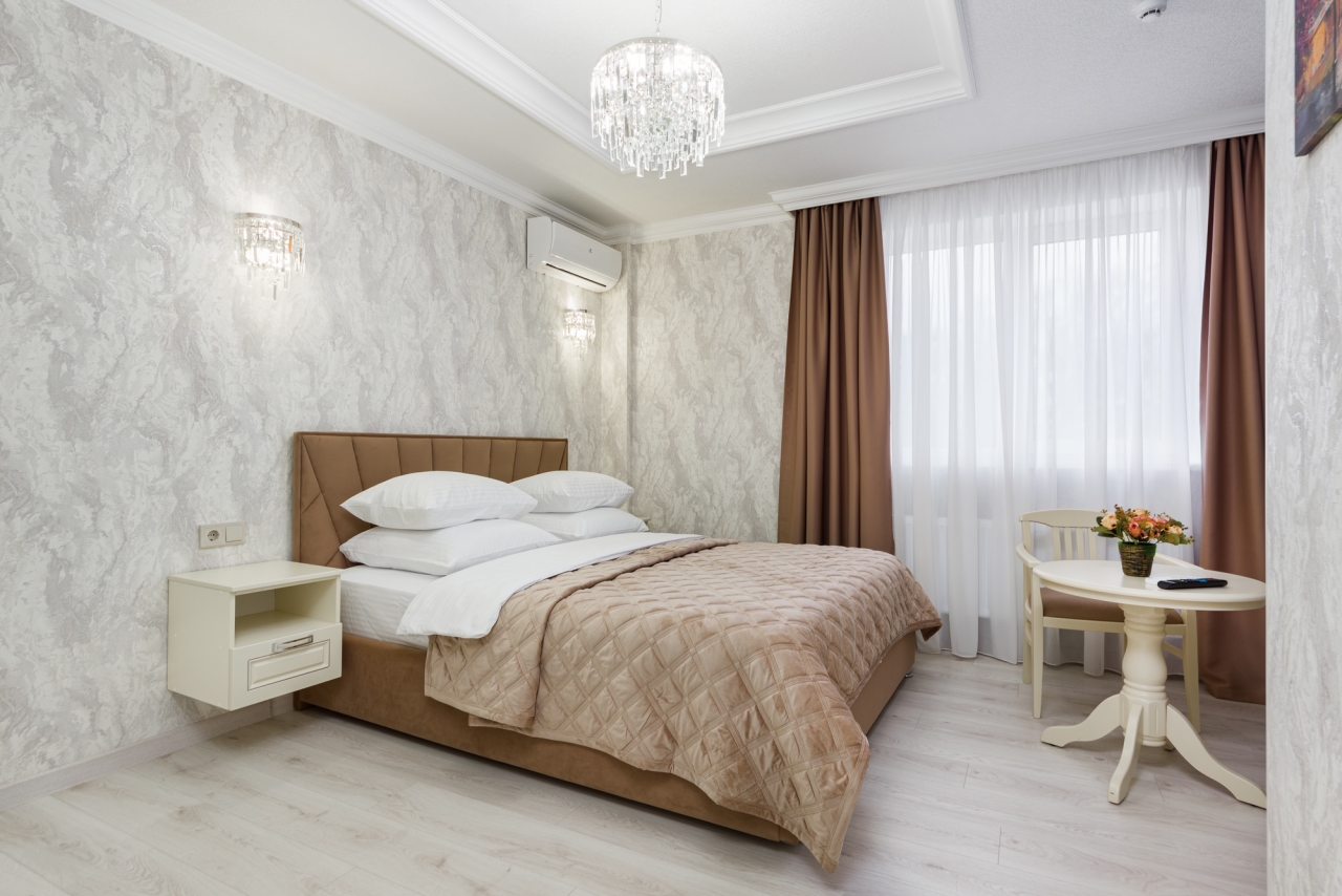 В номере есть все гель,шампунь,зубные принадлежности