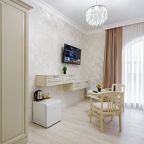 Фен,тапочки,гель,шампунь