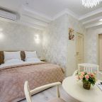 Фен,тапочки,гель,шампунь