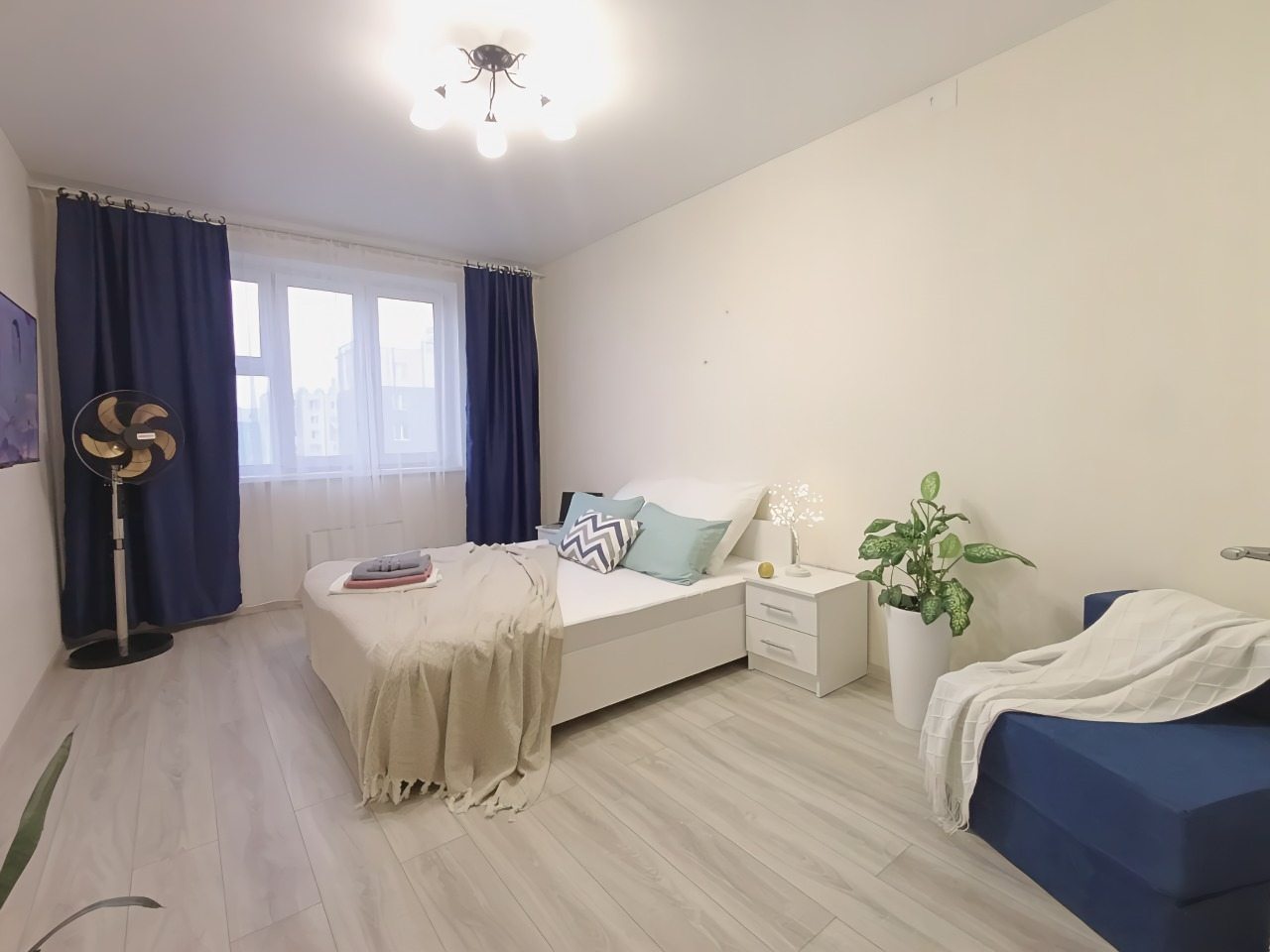 Просторная 1 комнатная квартира. 
2 сп.кровать и 1 сп.кресло