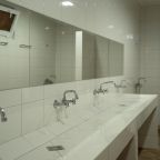 Двадцатиместный (Хостел 2), Отель Rodnik village&spa