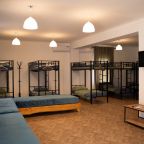 Двадцатиместный (Хостел 2), Отель Rodnik village&spa