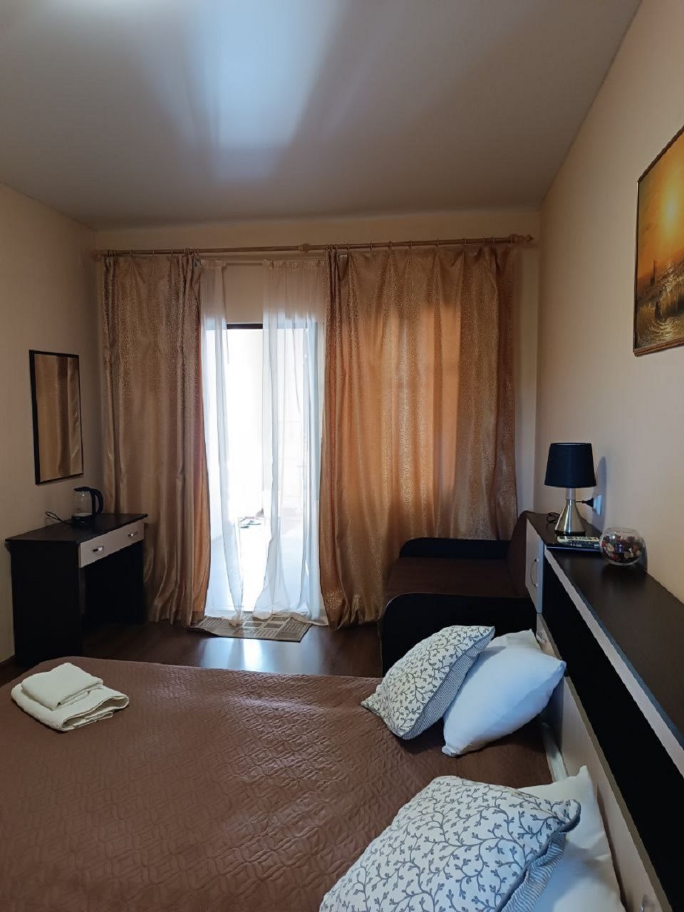 Номер (Двухместный Комфорт с доп. местом (2+1)), Парк-Отель Казантип-Центр на Азовском море