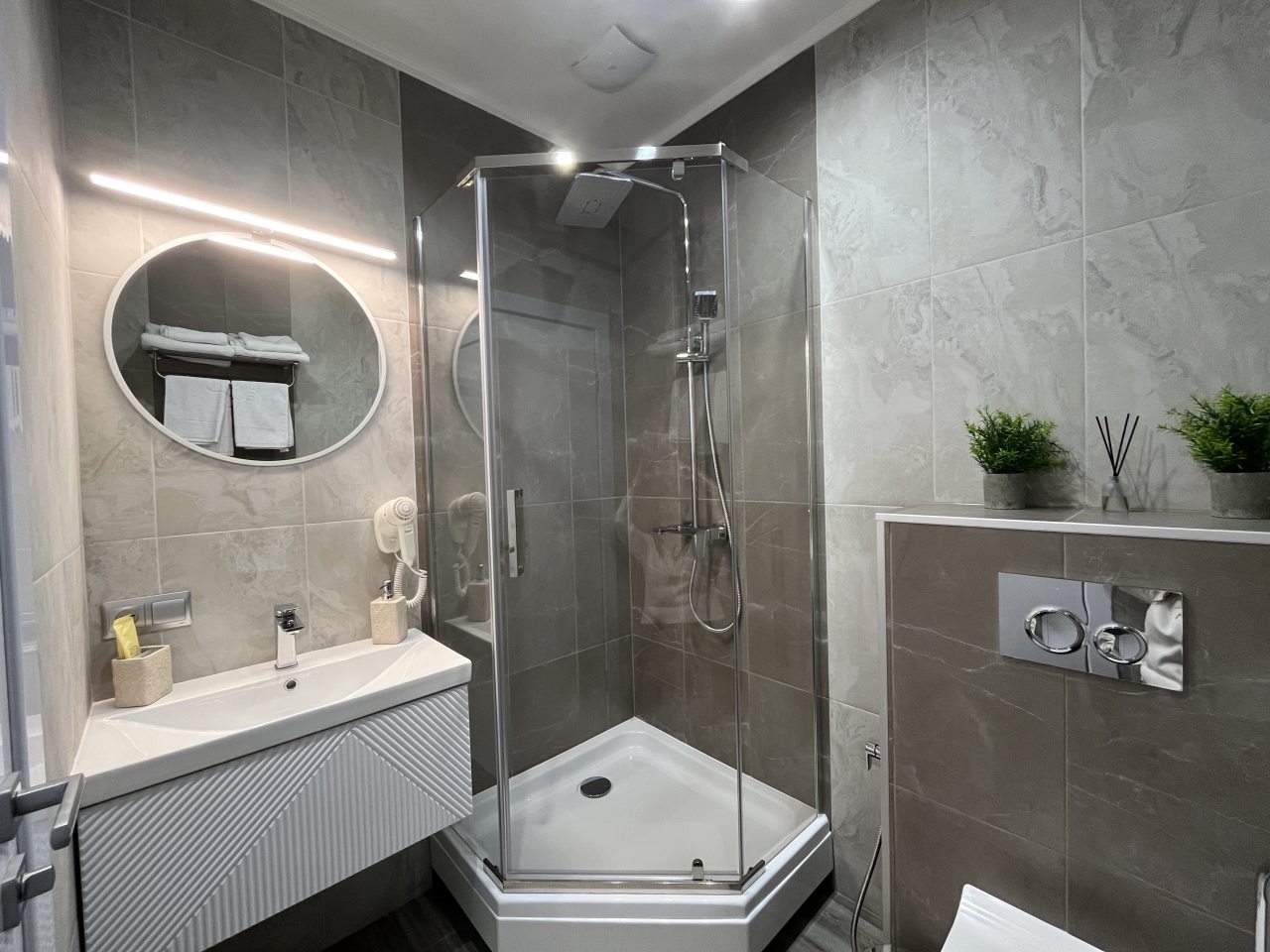 Люкс (Двухместный номер повышенной комфортности #3, 8), Гостиница Сплав