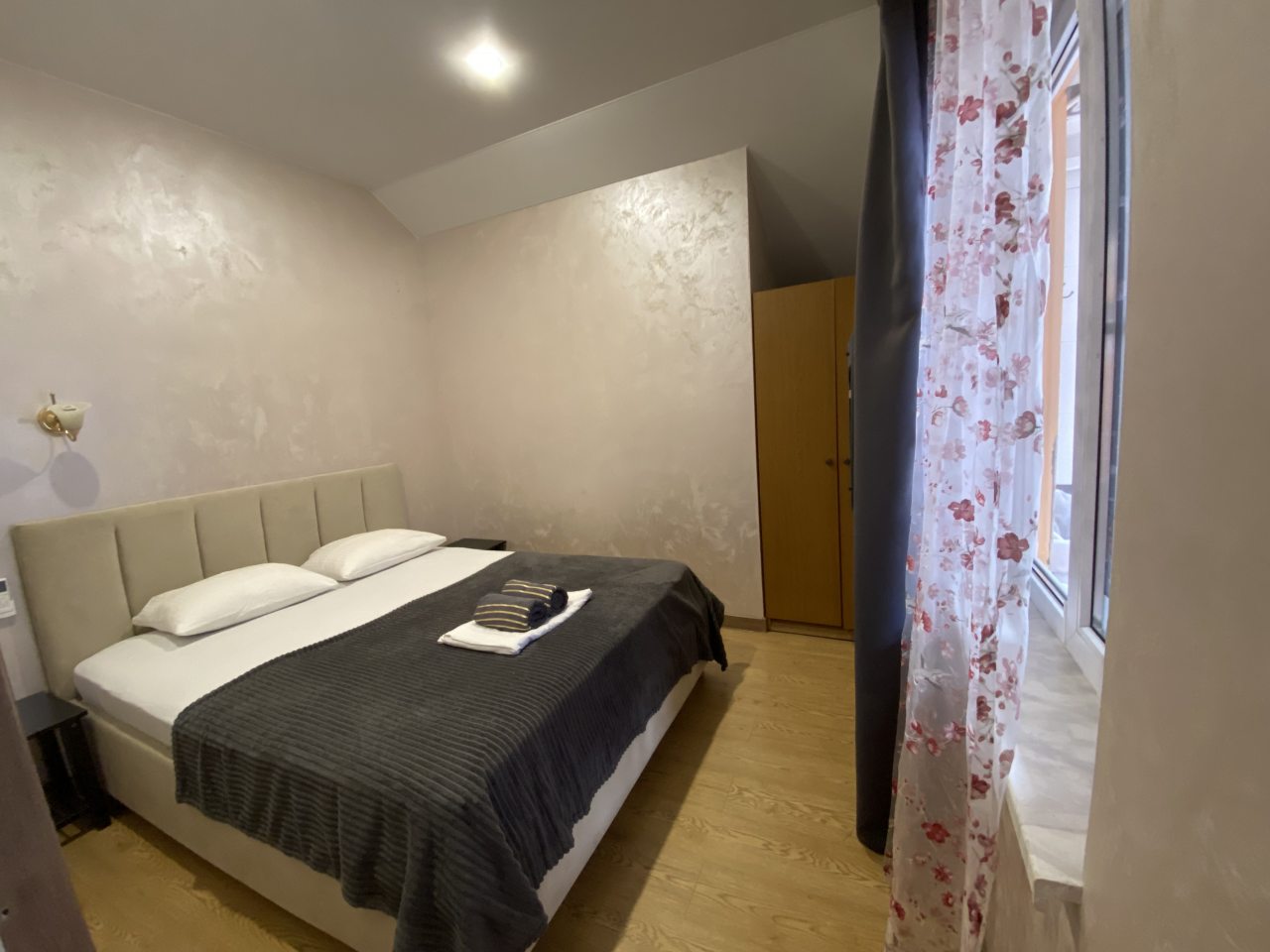 Двухместный (Стандартный номер с балконом (санузел на этаже,личный)), Гостевой дом РусАлина