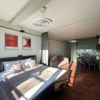 Апартаменты (Saturn), Апартаменты Smart Lofts Moscow
