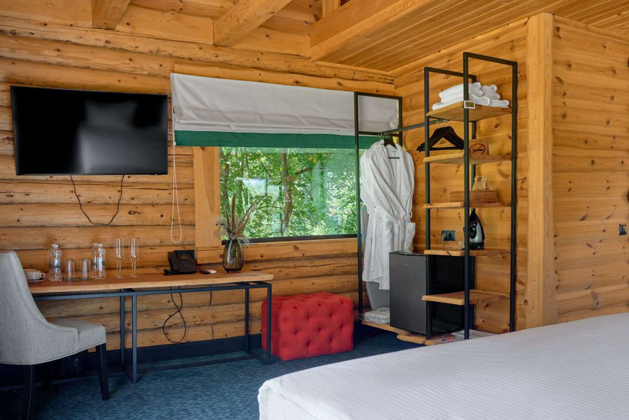 Вилла (Вилла Полулюкс), Отель Маральник Алтай Пэлас