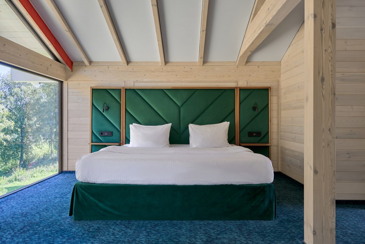 Шале (Шале с двуспальной кроватью 1-я линия), Отель Маральник Алтай Пэлас