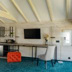 Шале (Шале с двуспальной кроватью 1-я линия), Отель Маральник Алтай Пэлас