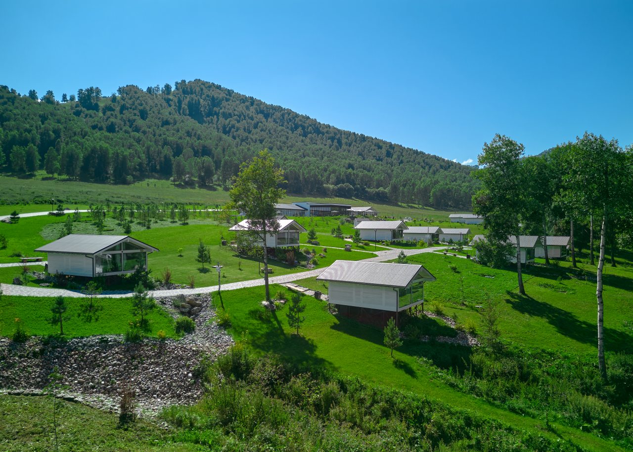 Шале (Шале с двуспальной кроватью 1-я линия), Отель Маральник Алтай Пэлас