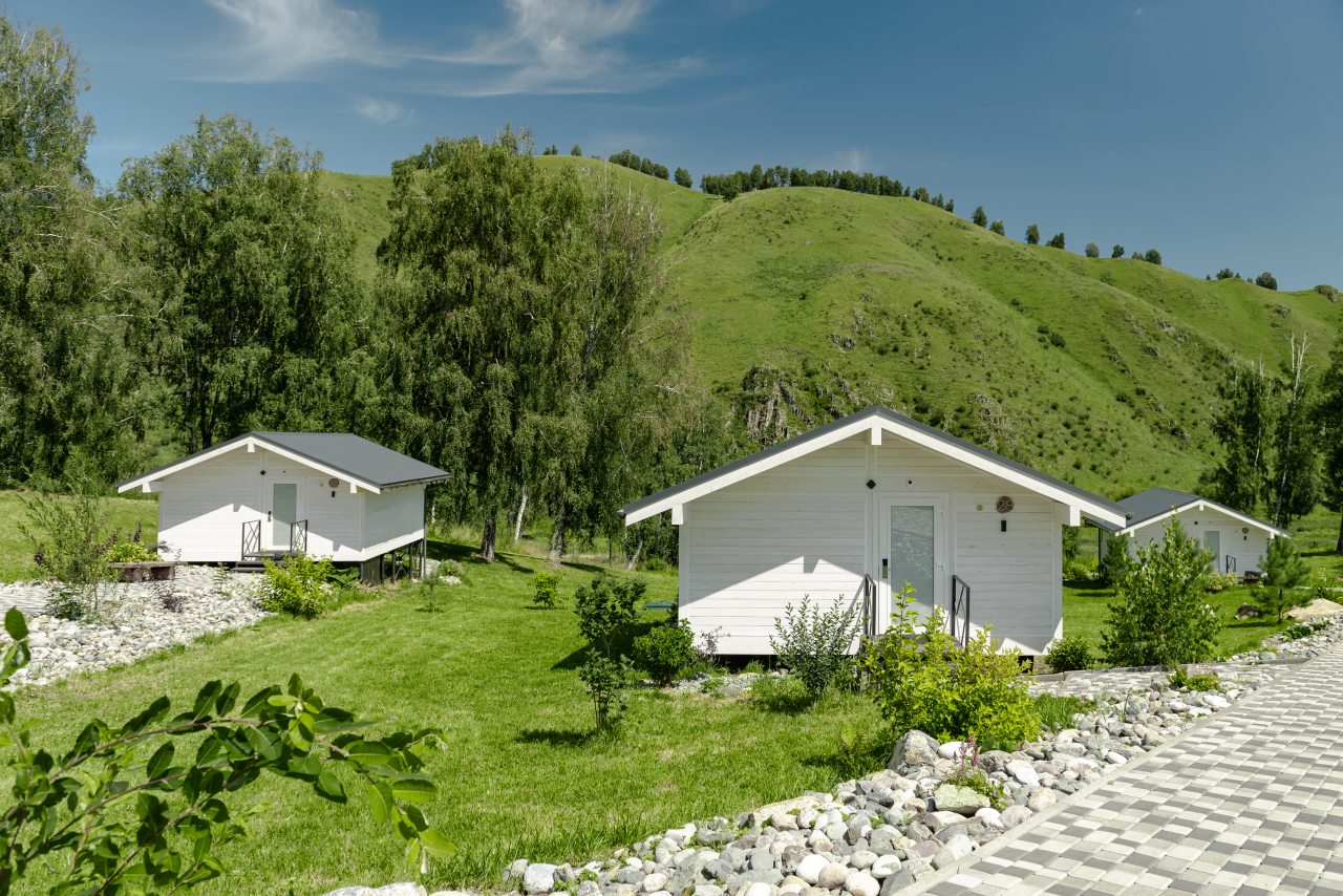 Шале (Шале c двумя раздельными кроватями 1-я линия), Отель Маральник Алтай Пэлас